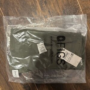 COPY - FIGS High Waisted Seville Scrub Leggings NWT Moss XS